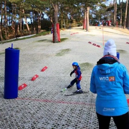 Nieuwe stootkussens voor Skiclub il Primo 