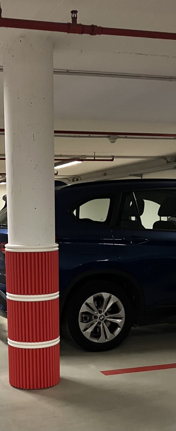 MAXI ONDA RED / WHITE parking garage protection